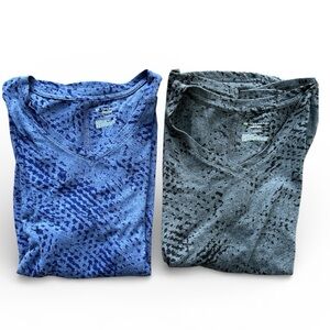 Bundle of 2 Tek Gear Woman’s V Neck “Burnout” Short Sleeve Tees Size L